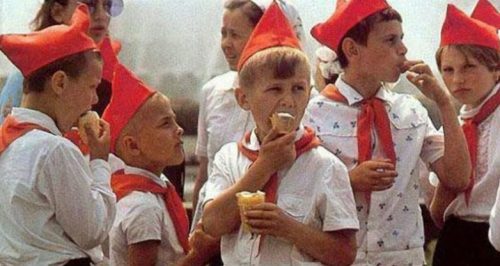 Кто помнит такое лакомство из детства? Показываю 11 лучших лакомств нашего детства