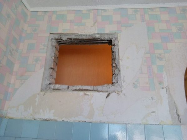 Подарок, сделанный руками – самый лучший. И я так подумал, и подарил родителям на юбилей ремонт кухни. Оцените …