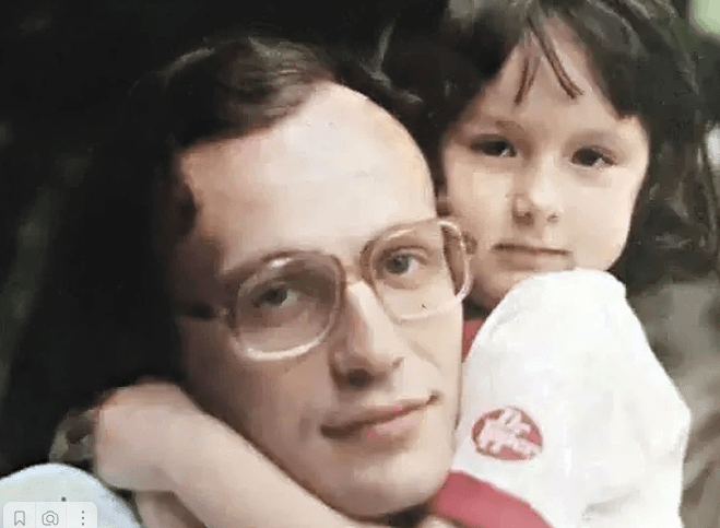 Пять жен Александра Гордона: 58-летний сердцеед женился на 20-летней внучке Бориса Березовского