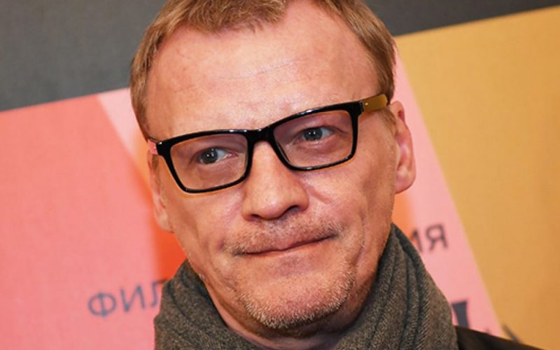 «Простенькая блондинка»: Как выглядит супруга Алексея Серебрякова, которую он предпочитает прятать