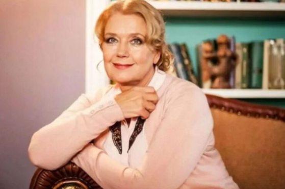 Настоящий дворец. Как живет Ирина Алферова со своей столетней мамой?