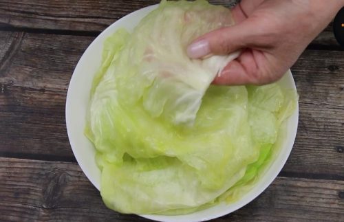 Рецепт из маминой тетрадки. Голубцы по-закарпатски: мягкая капуста, сочная начинка и не разваливаются