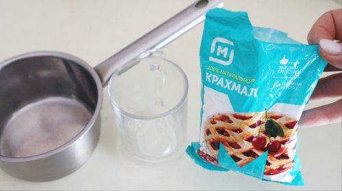 Теперь под холодильником всегда чисто, а халат ношу новым способом: делюсь полезными хитростями