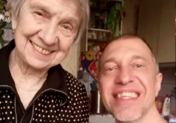 «Ей тяжело»: Сергей Соседов рассказал, почему до сих пор живет с мамой