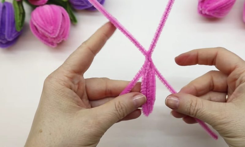 Тюльпаны, которые не завянут. Делаем красивый букет из синельной проволоки