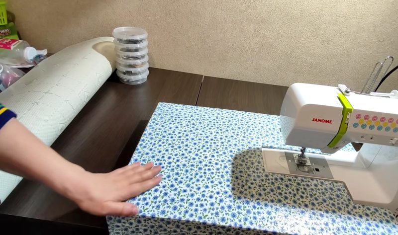 Теперь шить стало еще приятней, сделала удобный приставной столик для швейной машины