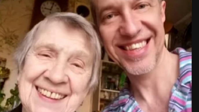 «Ей тяжело»: Сергей Соседов рассказал, почему до сих пор живет с мамой