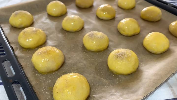 1 яйцо, мука и сметана! Вкуснейшее печенье «Гости на пороге»