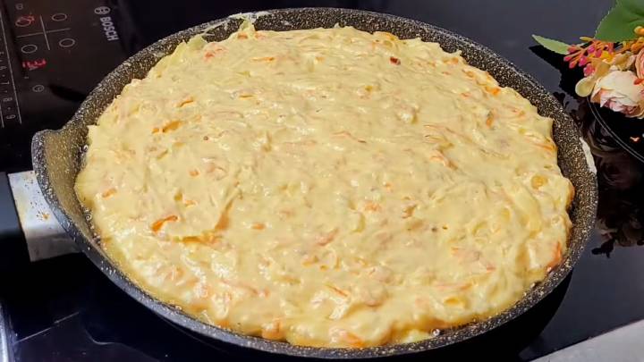 Коллега поделилась отличным рецептом: она взбивает капусту с кефиром! Вкусно, и мяса не надо