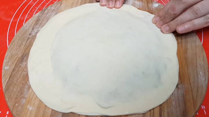 Лепёшки разлетаются быстрее чебуреков! С ними и мяса не надо