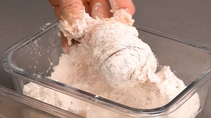 В KFC больше не хожу. Заливаю курицу пивом и жарю самые хрустящие ножки