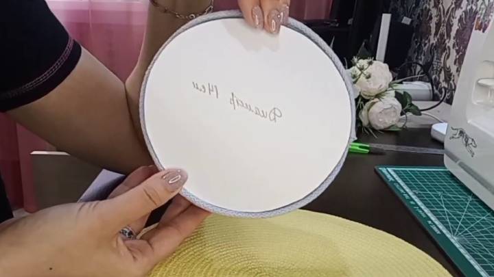 Моя соседка-выдумщица шьёт из шнура такое, что другим и в голову не придёт