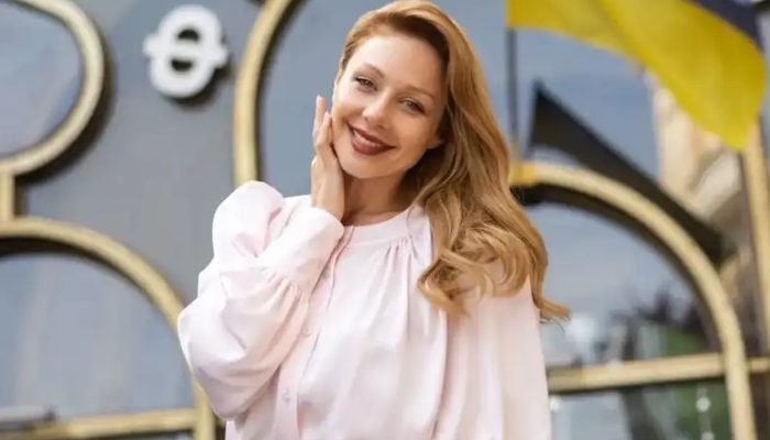 Вот как выглядела Тина Кароль до пластических операций — старая фотография певицы удивила поклонников