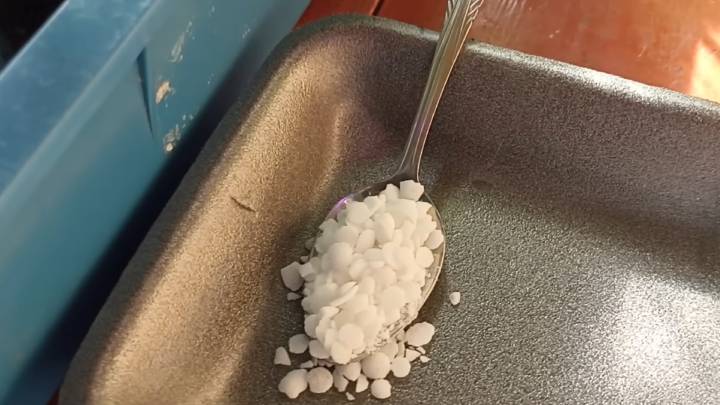 Скорая помощь чахлой рассаде! Томаты воспрянут и станут сильными