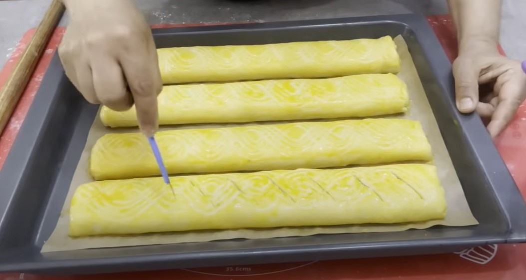 Тающий во рту Необычный Пирог с сочной ореховой начинкой Песочный рулет